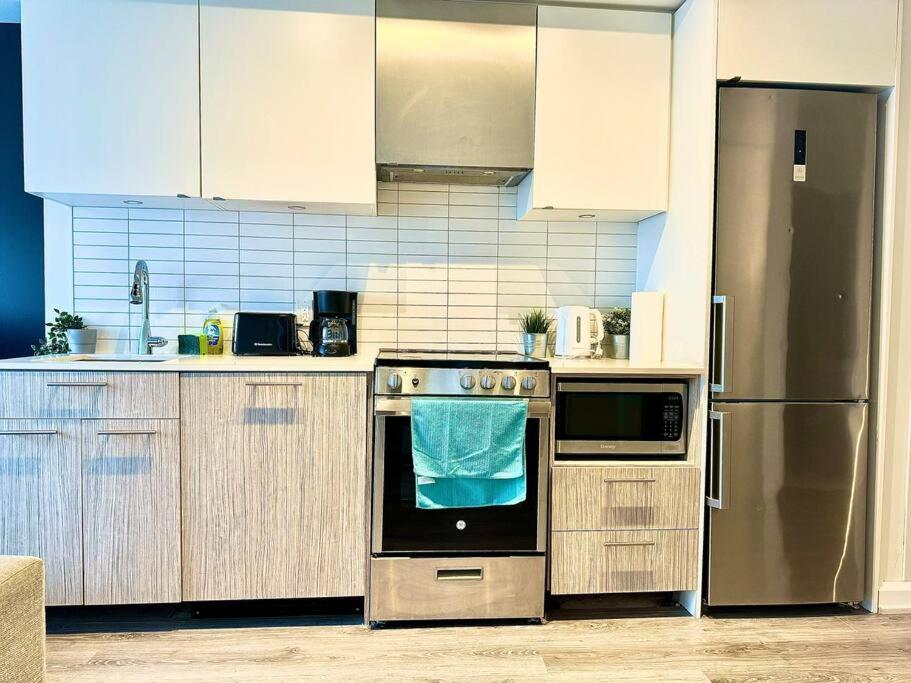 Cozy Condo Near Eatoncentre Mall Toronto Ngoại thất bức ảnh